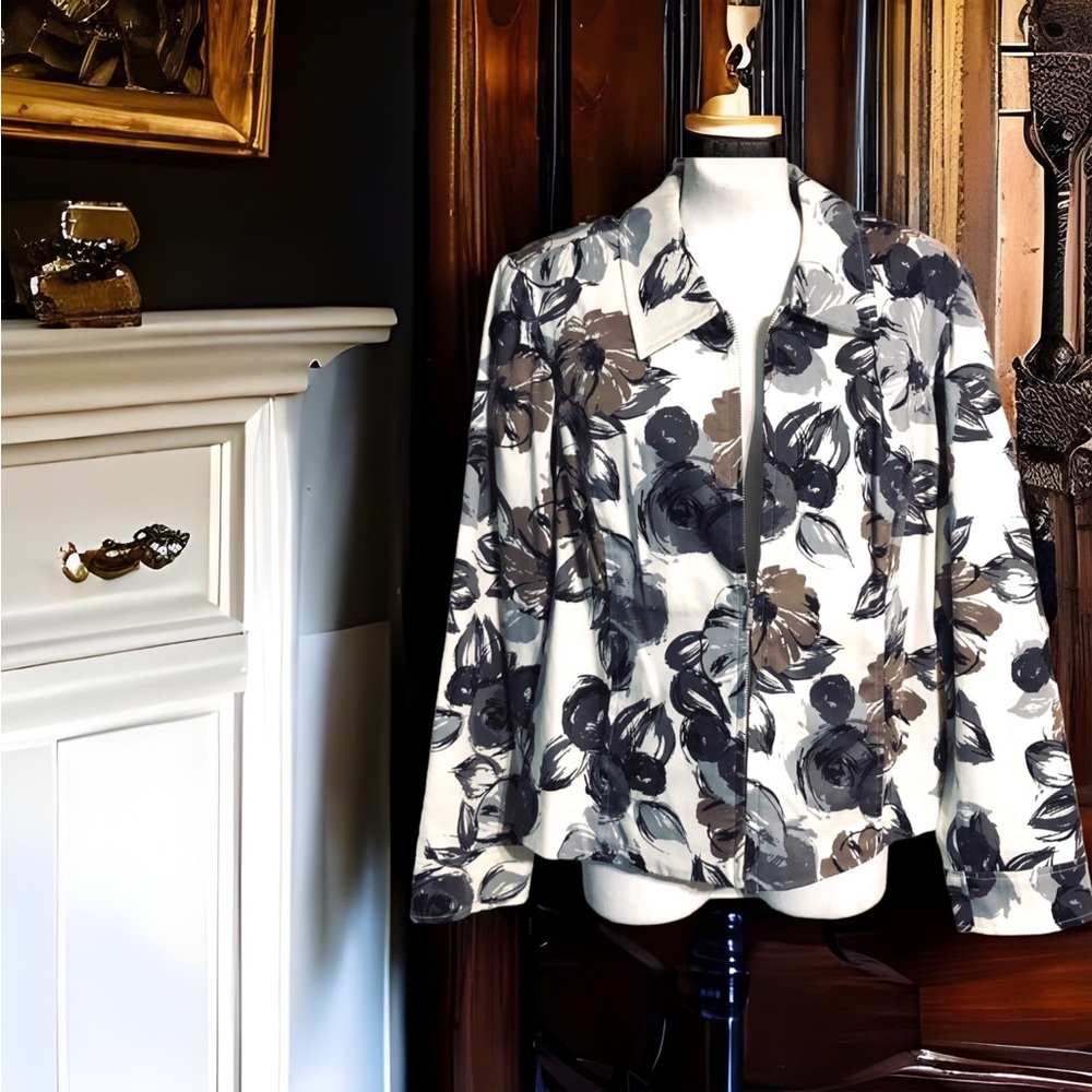 VINTAGE 212 Collection Stretch Zip Up Abstract Print Jacket🌸